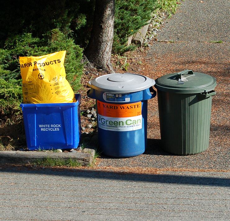 green bin, recycling bin, garbage bin