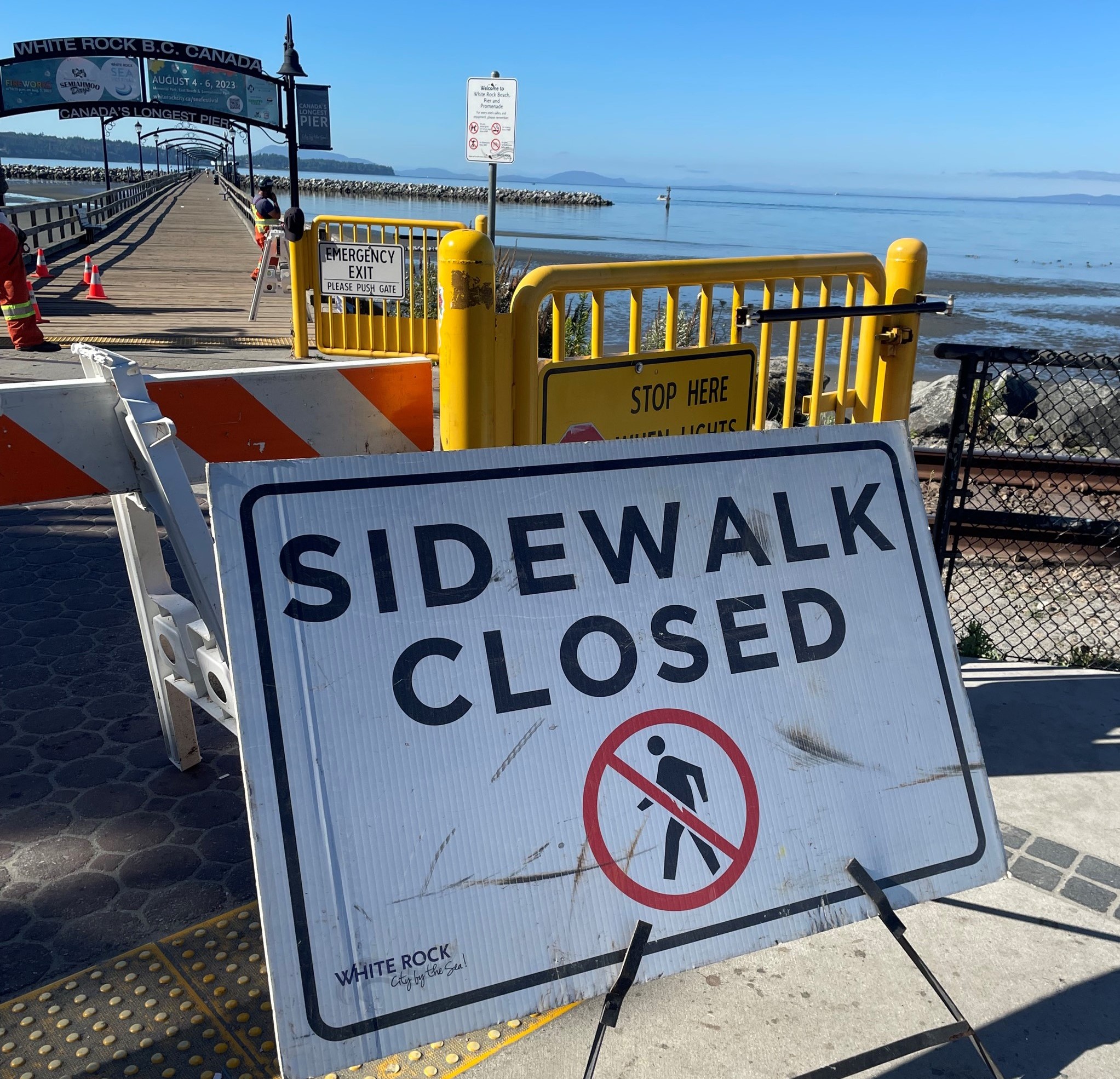 Sidewalk closed on the pier